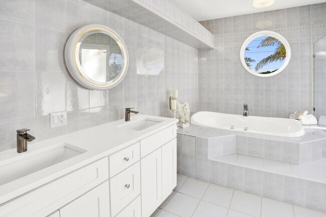 Building Photo - 435 Ocean Shore Blvd