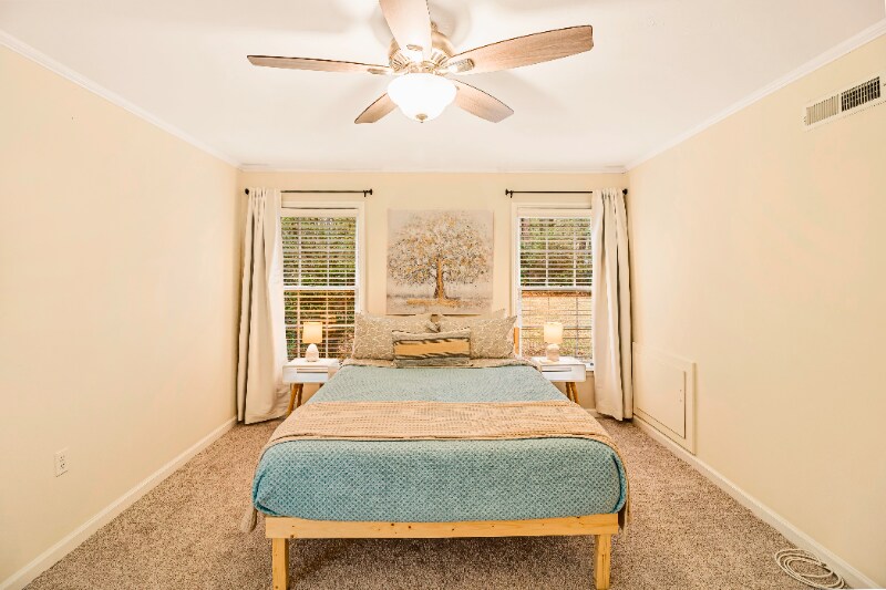 Building Photo - 1408 N Cherokee Ave