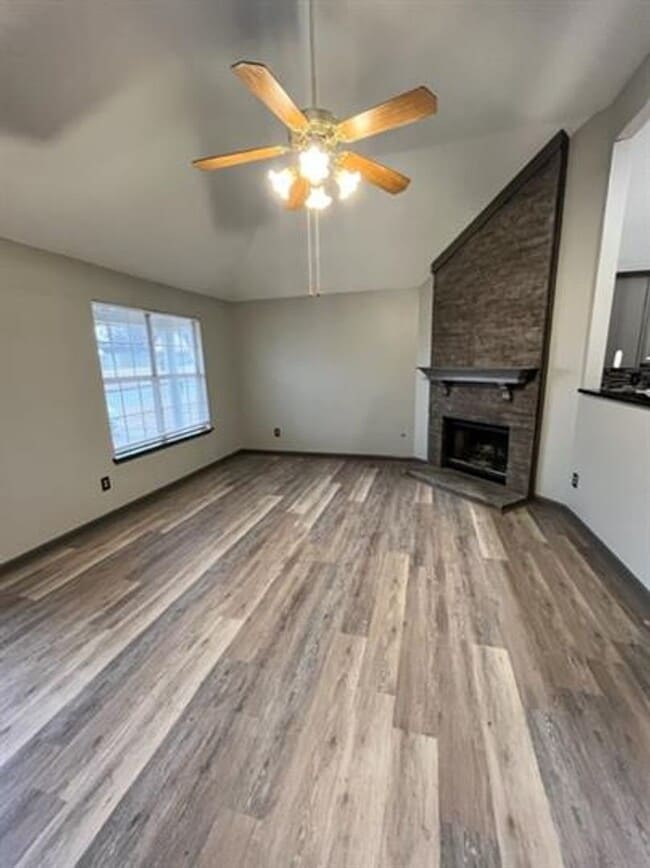 Building Photo - Beautiful 3-Bedroom House in Oakland – Per...
