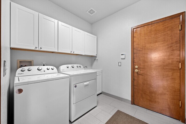 Building Photo - 1820 Sapling Ct