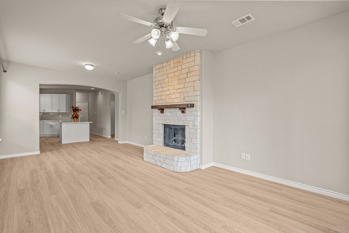 Building Photo - 1712 Adams Pl
