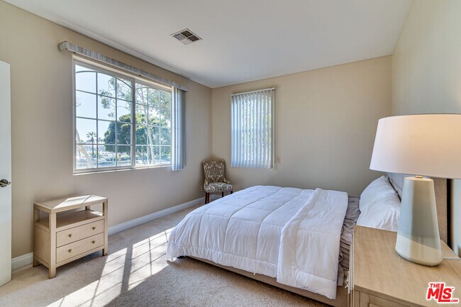 Building Photo - 1008 Harbor Crossing Ln