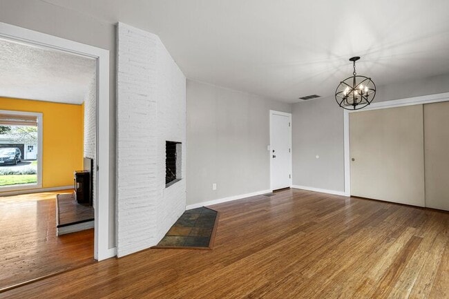 Building Photo - 8580 SE 34th Ave