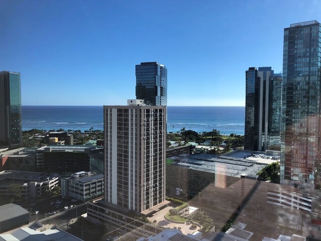 Building Photo - Pacifica Honolulu, Pet Friendly - 2BR/2BA ...