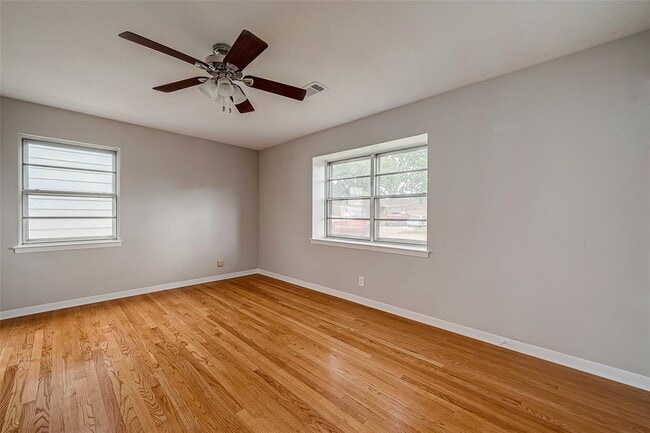 Building Photo - 2703 Cypress St