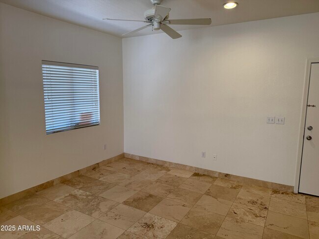 Building Photo - 21815 N 40th Pl