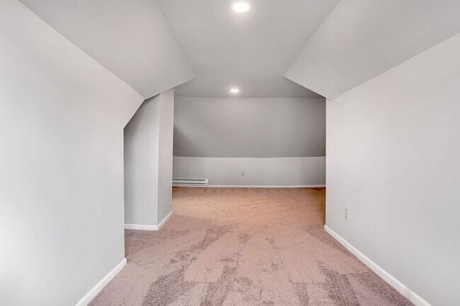 Building Photo - 3711 Orpwood St