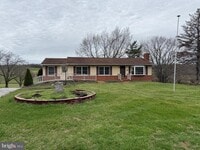 Building Photo - 190 Bachmans Valley Rd