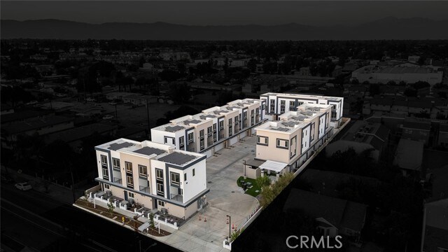 Building Photo - 9613 Juniper Ave