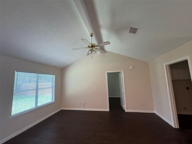 Building Photo - 16310 Long Valley Ct