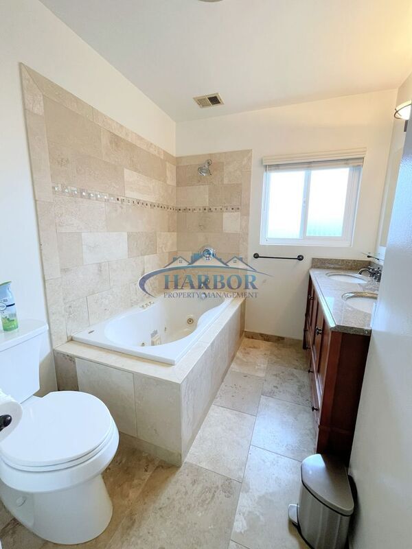 Building Photo - 5514 Halison St