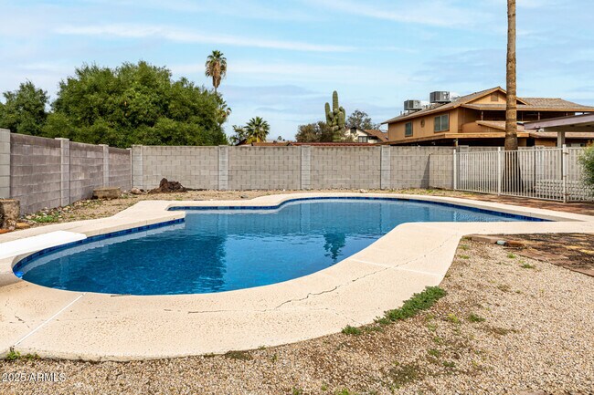 Building Photo - 16216 N 33rd Dr