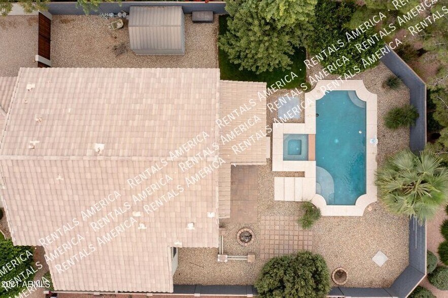 Building Photo - 6013 S Danielson Way