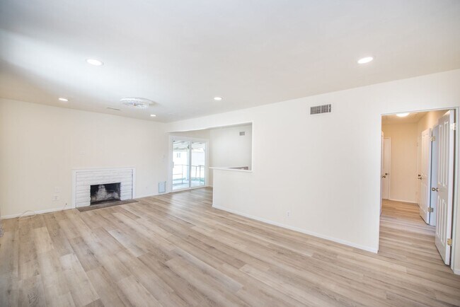 Building Photo - Beautiful 4 Bedroom Home in Garden Grove