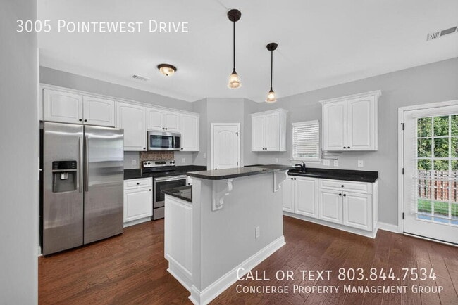 Building Photo - 3005 Pointewest Dr