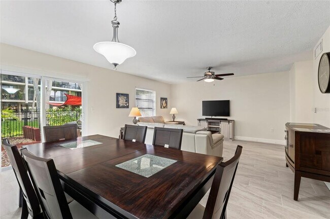 Building Photo - 2700 Bayshore Blvd
