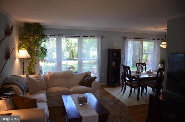 Building Photo - 8705 Yardley Dr