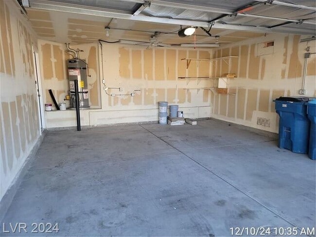 Building Photo - COMING SOON - Ready no later than end of May