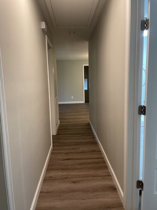 Building Photo - 113 Owens Cir