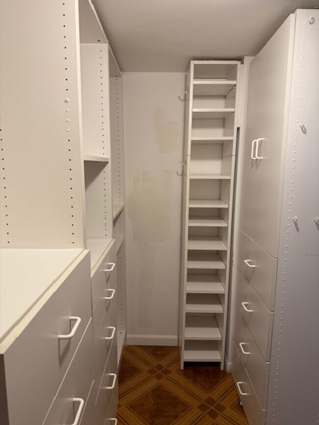 Building Photo - 290 174 Street, Unit 417, Sunny Isles Beach