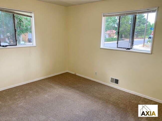 Building Photo - Home in South Boulder for Fall Pre-Lease!