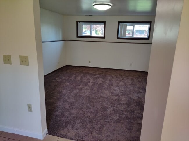 Building Photo - 3156 Lehman Ave