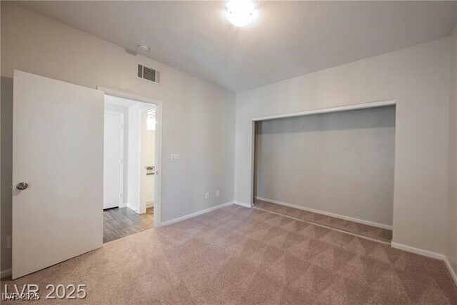 Building Photo - 5112 Jordan Frey St