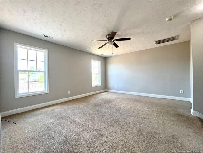 Building Photo - 240 Declaration Dr