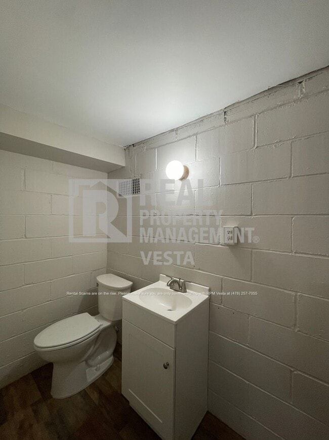 Building Photo - 796 Lee Rd