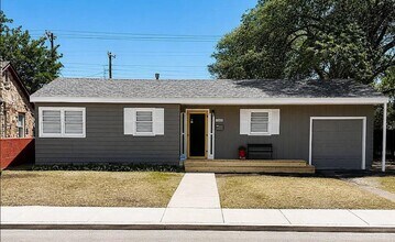 Building Photo - 3603 33rd St