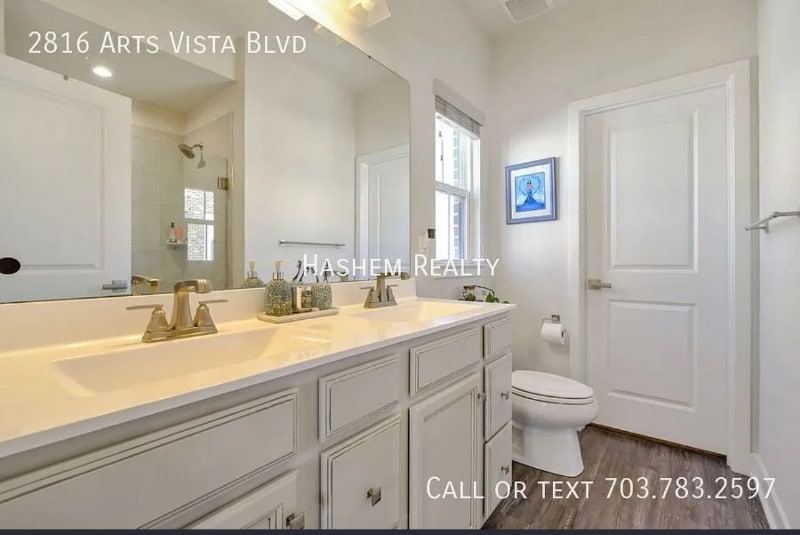 Building Photo - 2816 Arts Vista Blvd