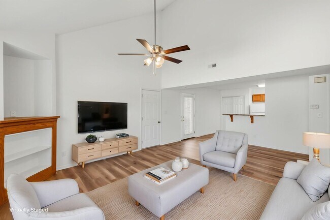 Building Photo - 5000-5002 Carrie Ridge Dr.