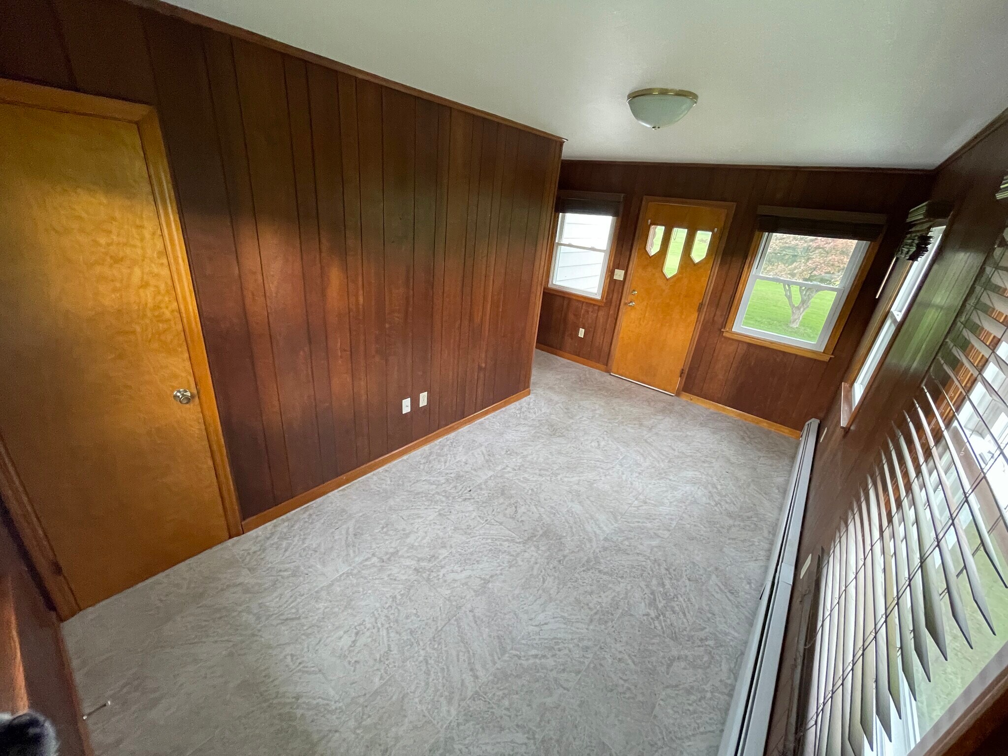 Building Photo - 60 Bloomingrove Dr