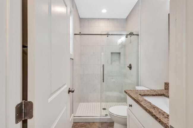 Building Photo - 36 Firethorn Ln