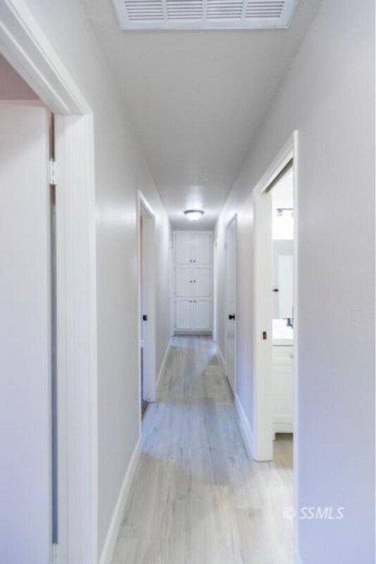 Building Photo - 608 E California Ave