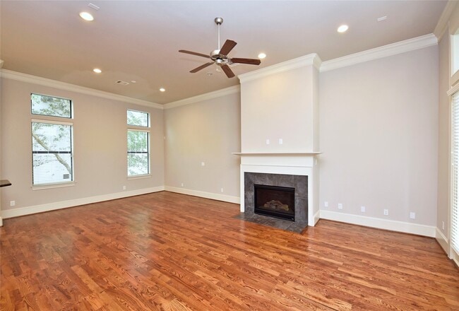 Building Photo - 5813a Kiam St