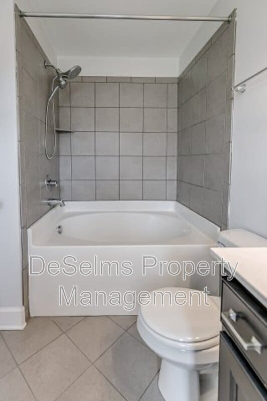 Building Photo - 5556 Prada Dr