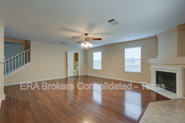 Building Photo - 16734 Basin Oak