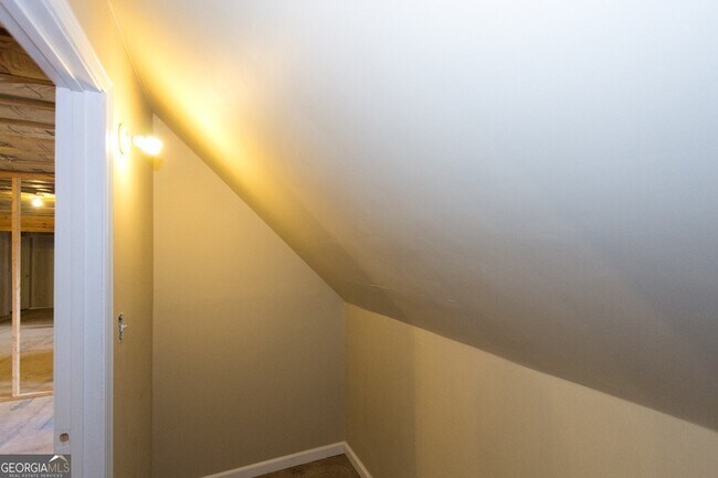 Building Photo - 5166 Wheeler Dr