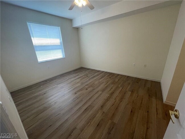 Building Photo - 8550 Kingbird Loop