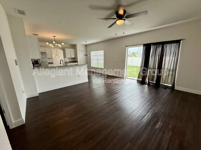 Building Photo - 608 Bluebill Ct