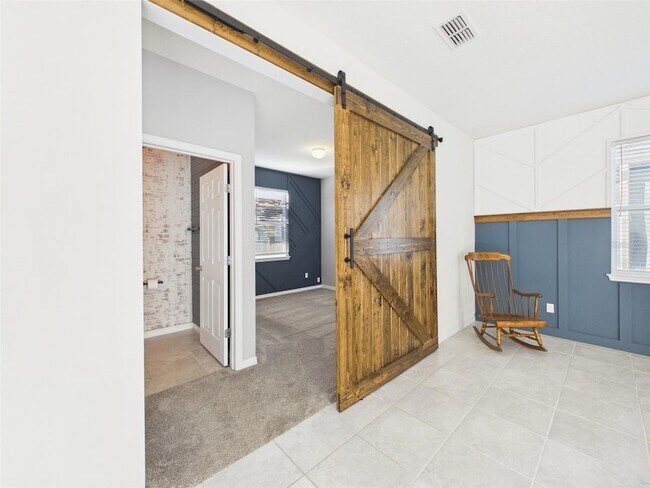 Building Photo - 5164 Chickadee St