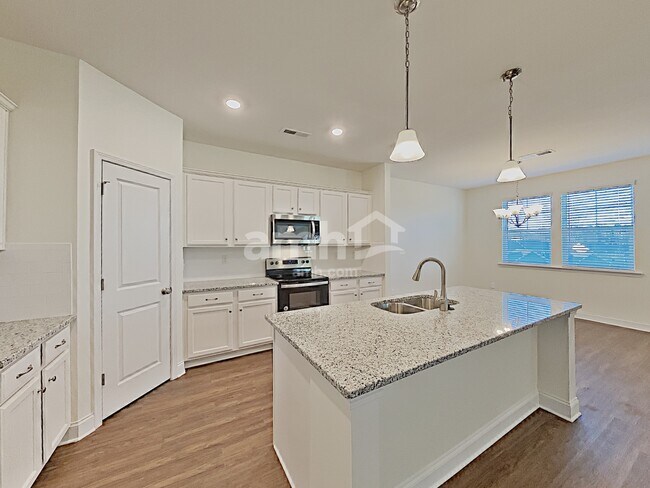 Building Photo - 2341 Cove Ct
