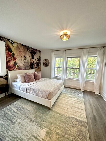 Building Photo - 48 Maple Ave