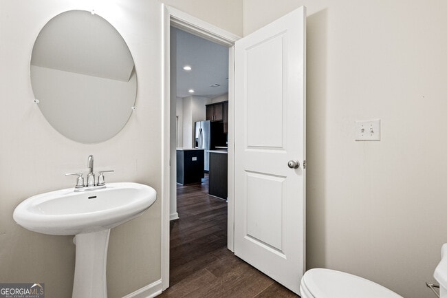 Building Photo - 776 Crestwell Cir