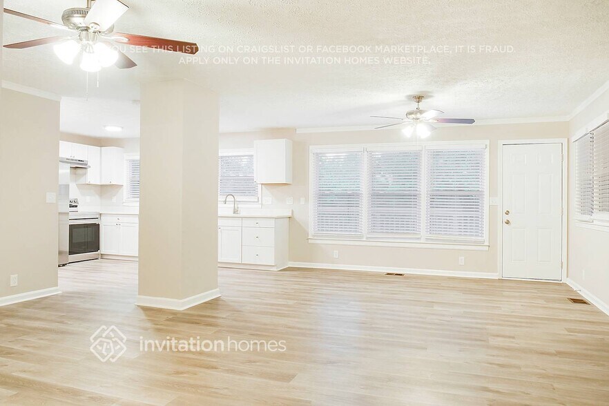 Building Photo - 1804 Glenhaven Cir