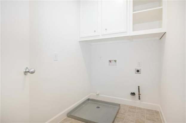 Building Photo - 11607 Main Ash Dr