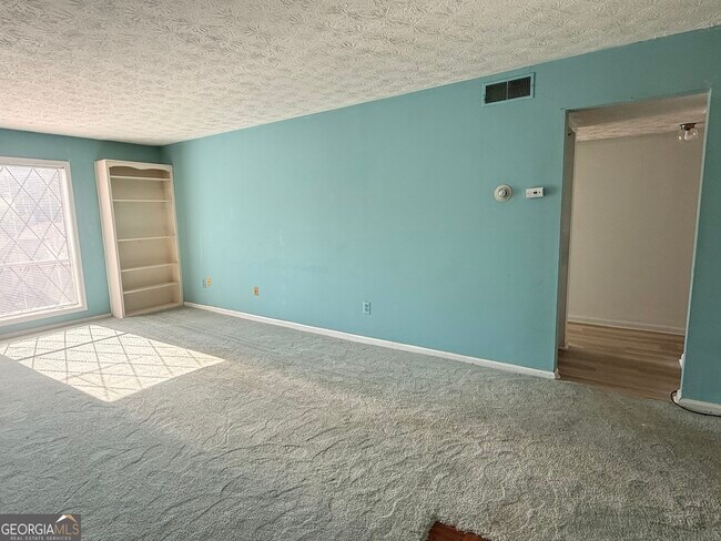 Building Photo - 3237 Abbeywood Dr
