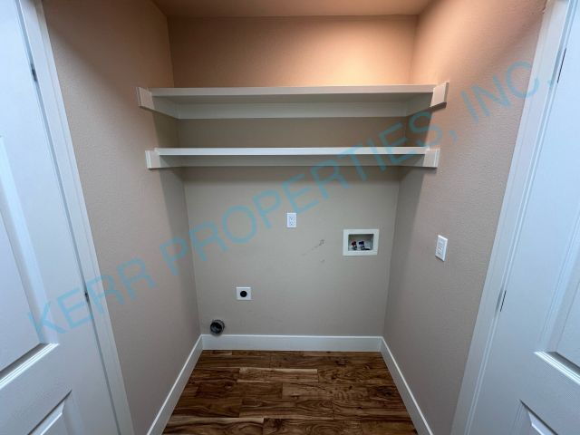 Building Photo - 4686 W Powell Blvd