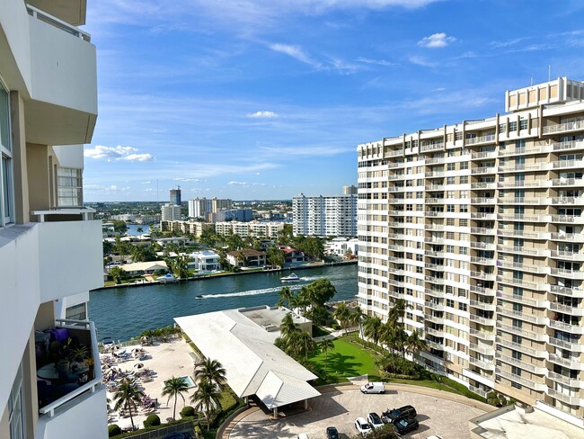 Building Photo - 1985 S Ocean Dr